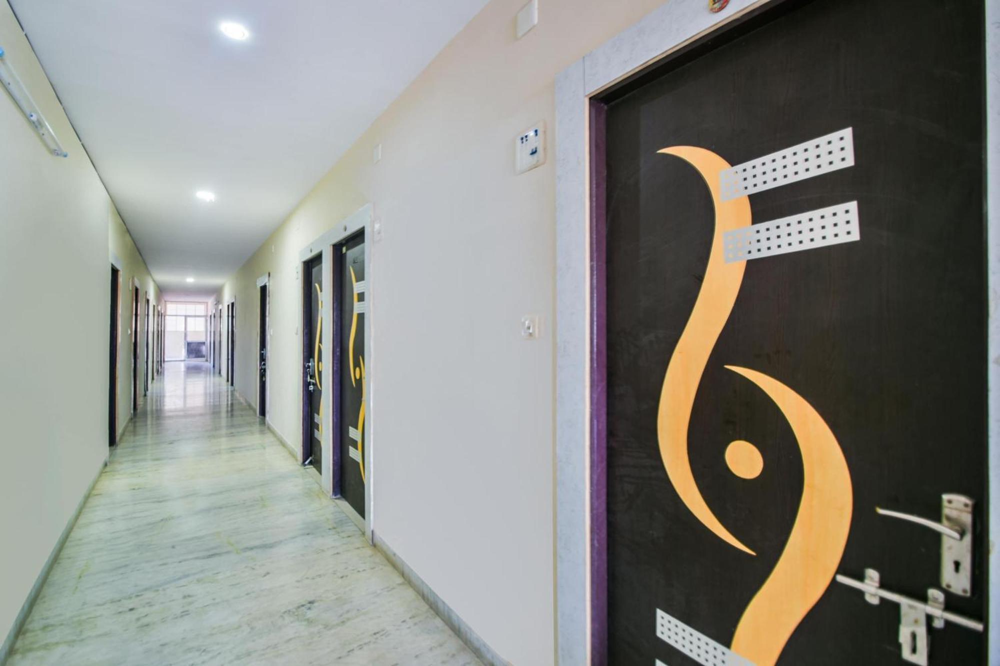 Lakāwās Hotel O Kalika Resort מראה חיצוני תמונה