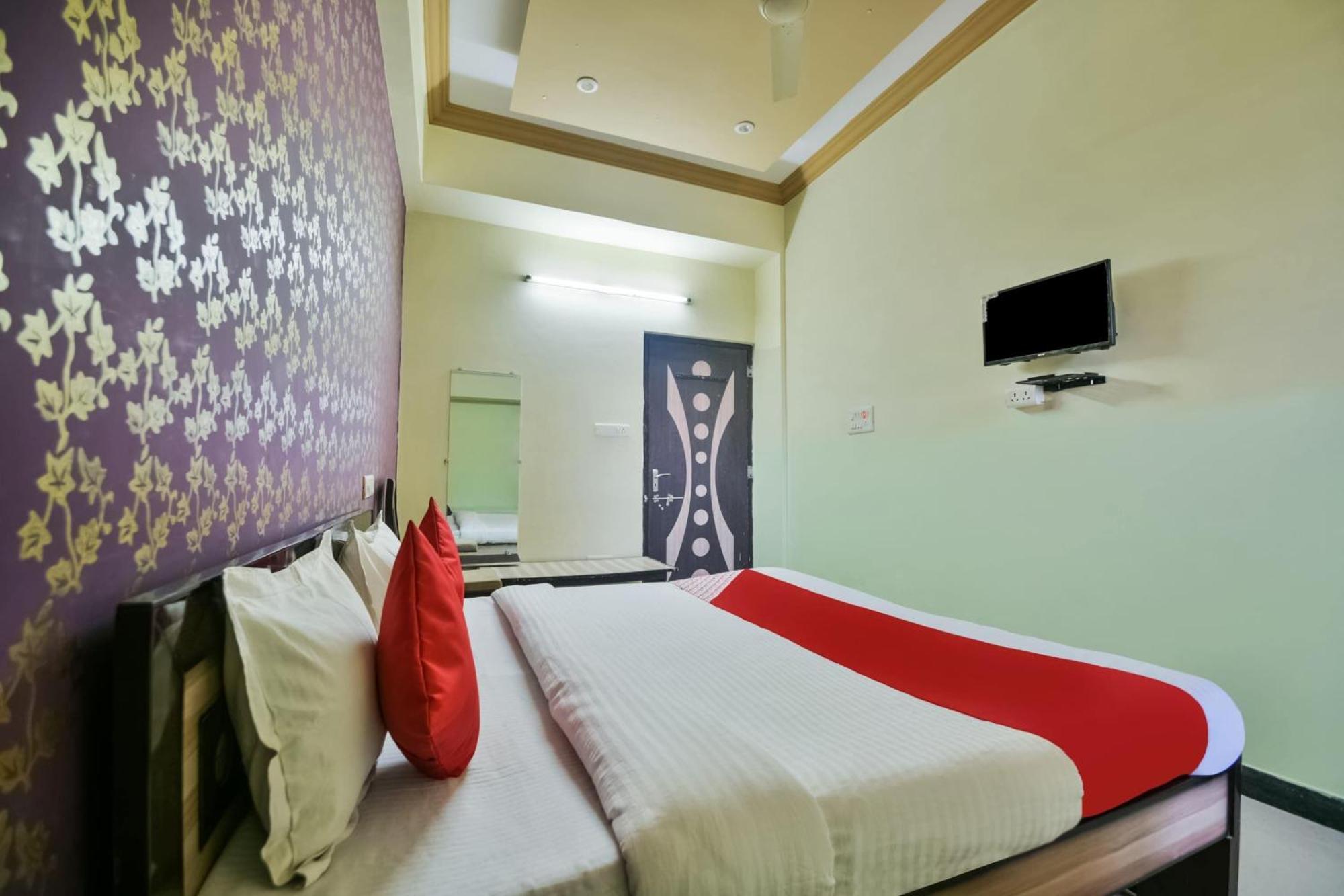 Lakāwās Hotel O Kalika Resort מראה חיצוני תמונה